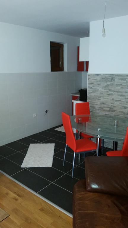 קולאסין Apartments Breza מראה חיצוני תמונה